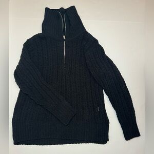 Aerie neck zip size S very comfortable